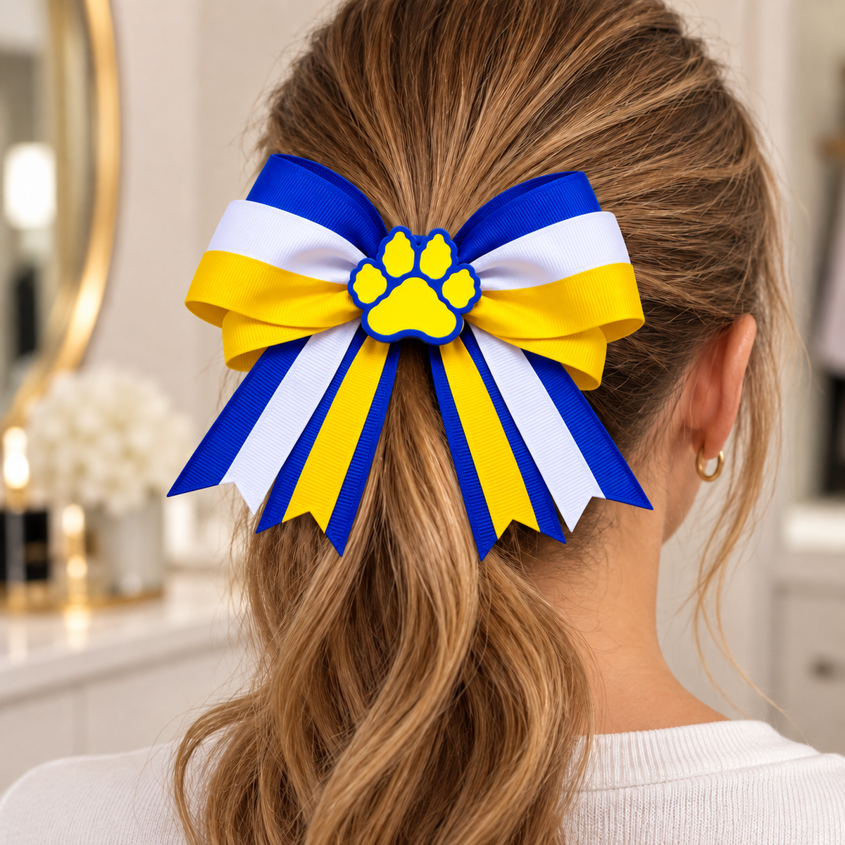 Valley View Hair Bow — lifestyle